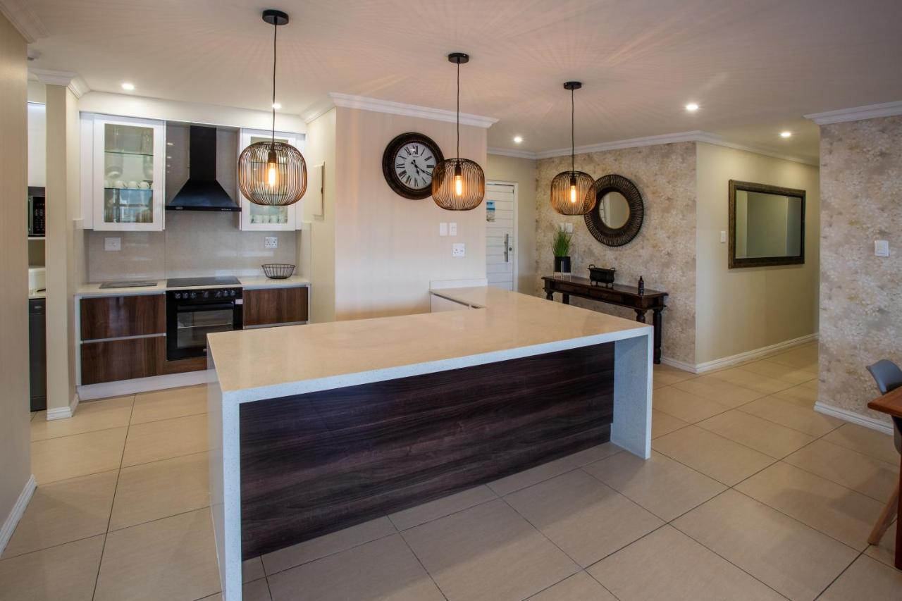 Stay At The Point - Peaceful Plentiful Penthouse Durban Bagian luar foto
