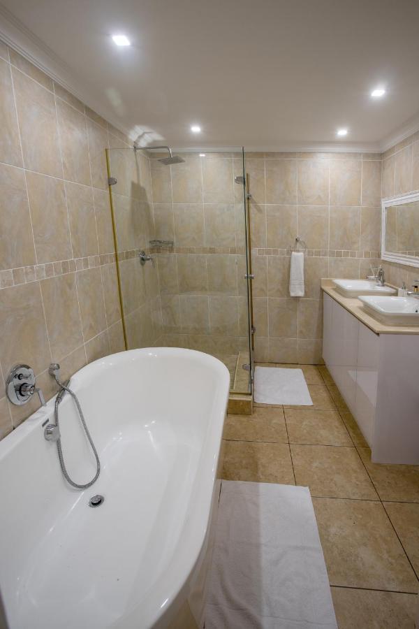 Stay At The Point - Peaceful Plentiful Penthouse Durban Bagian luar foto