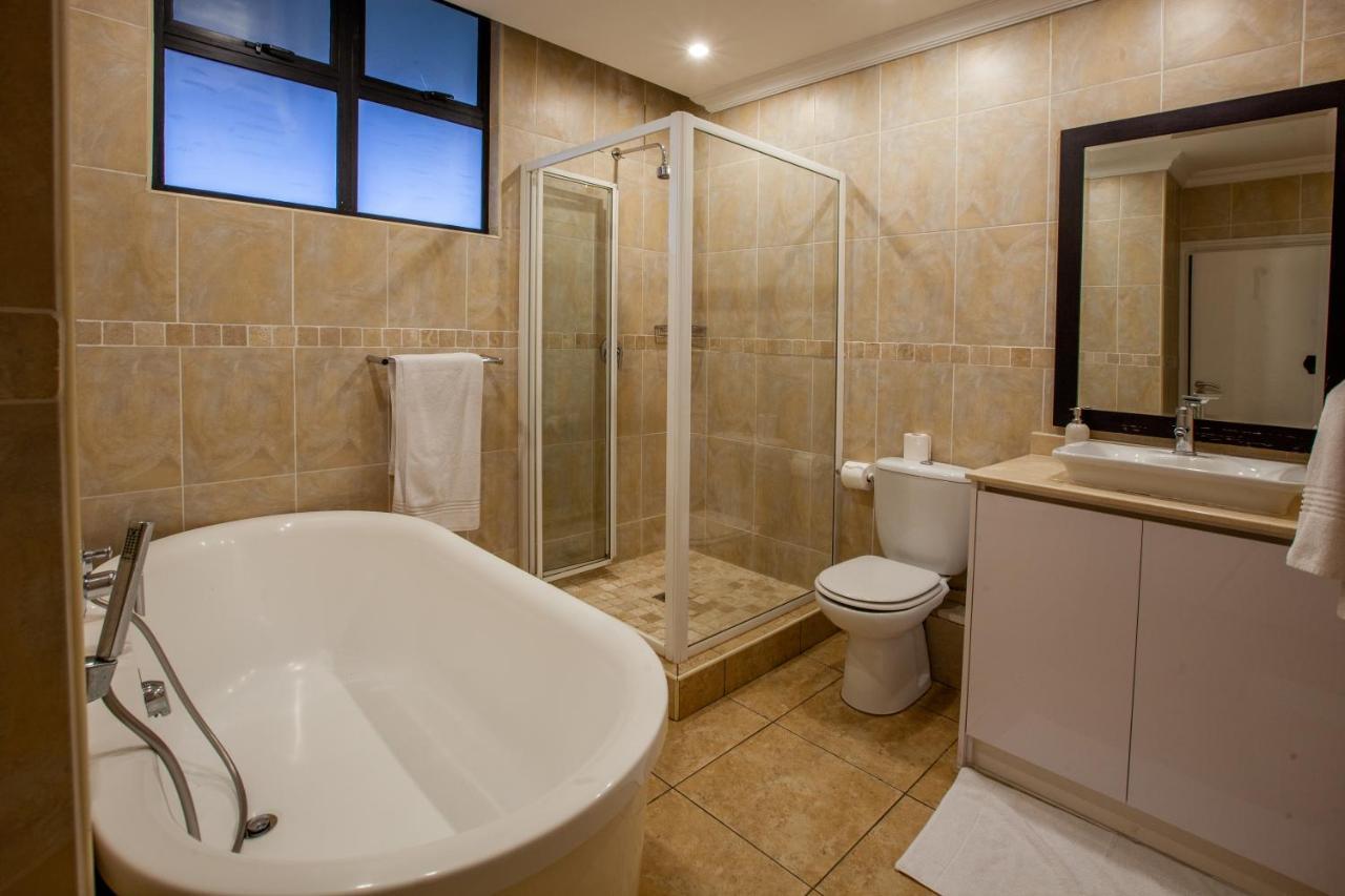 Stay At The Point - Peaceful Plentiful Penthouse Durban Bagian luar foto